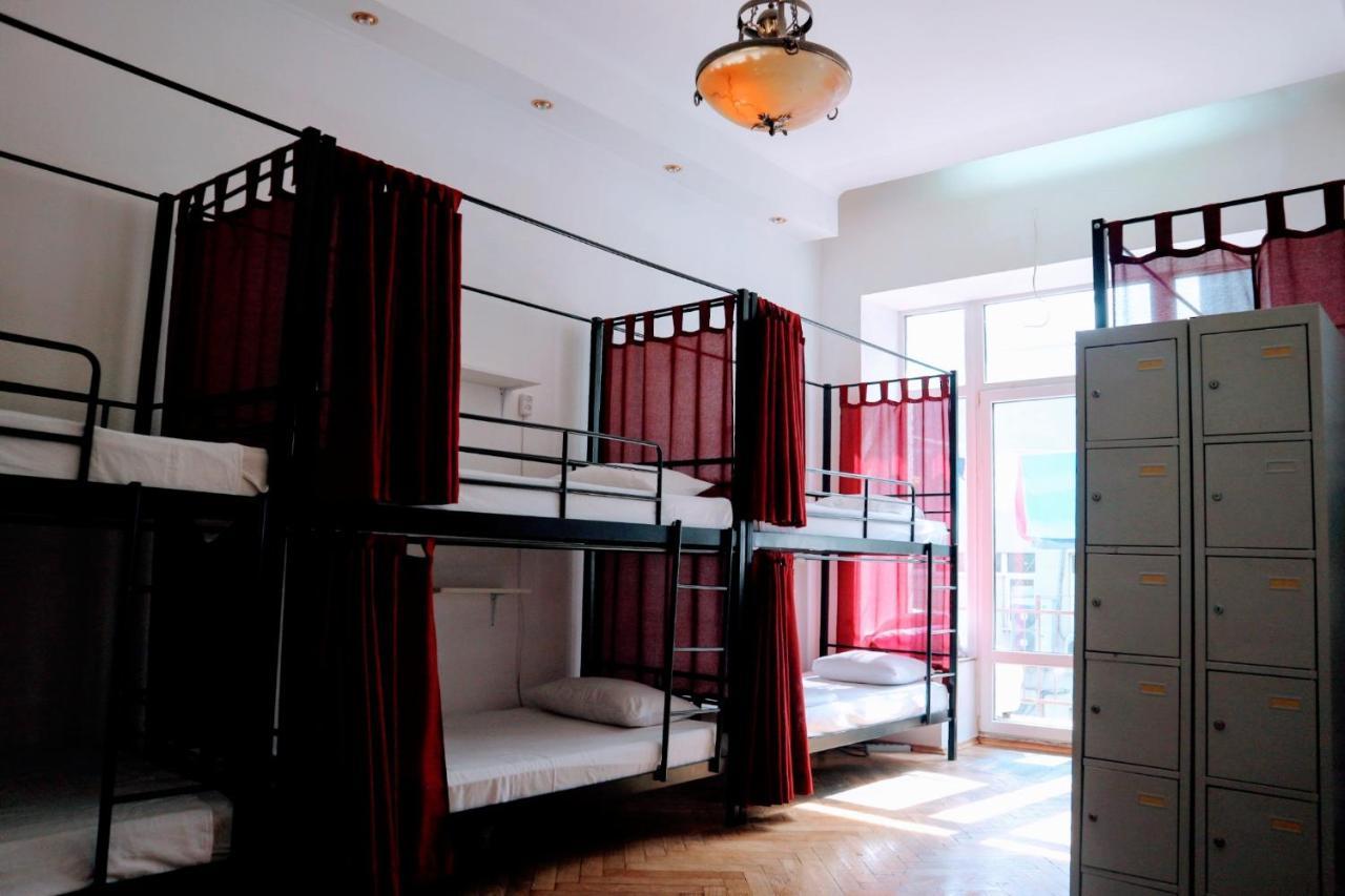 Borscht Hostel キエフ エクステリア 写真